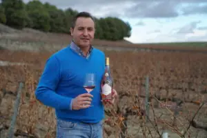 De una bodega subterránea al éxito internacional: así nació Sinfo Rosado en Bodegas Sinforiano