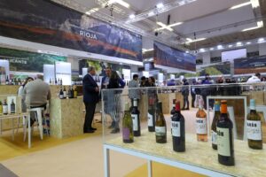 Barcelona Wine Week 2026: los vinos sin alcohol y en mini botella que están marcando tendencia 8 post barcelona wine week contara con la participacion de cerca de 70 bodegas de la rioja