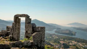 Qué ver en Vila Nova de Cerveira, la joya portuguesa junto al río Miño que pocos conocen
