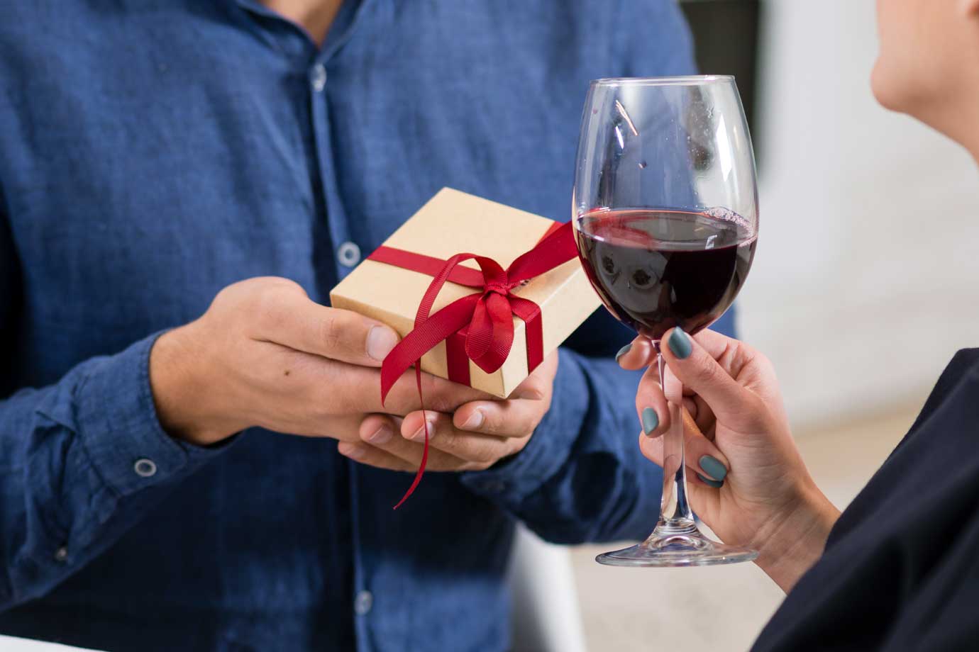 HIKA Basque Rosé Wine: La esencia fresca y vibrante del Txakoli en San Valentín 1 vino san valentin